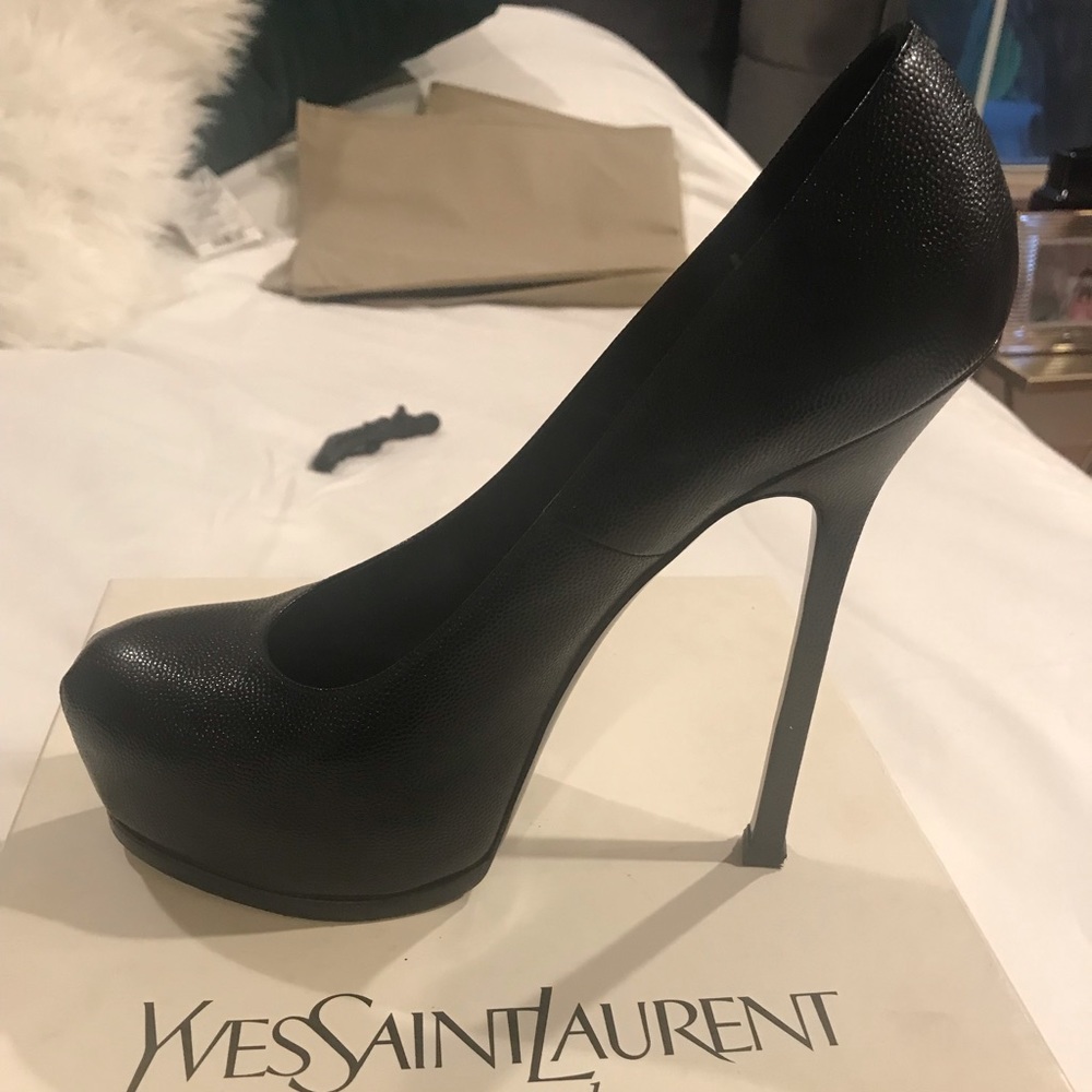 The most classic tribute YSL original pump!